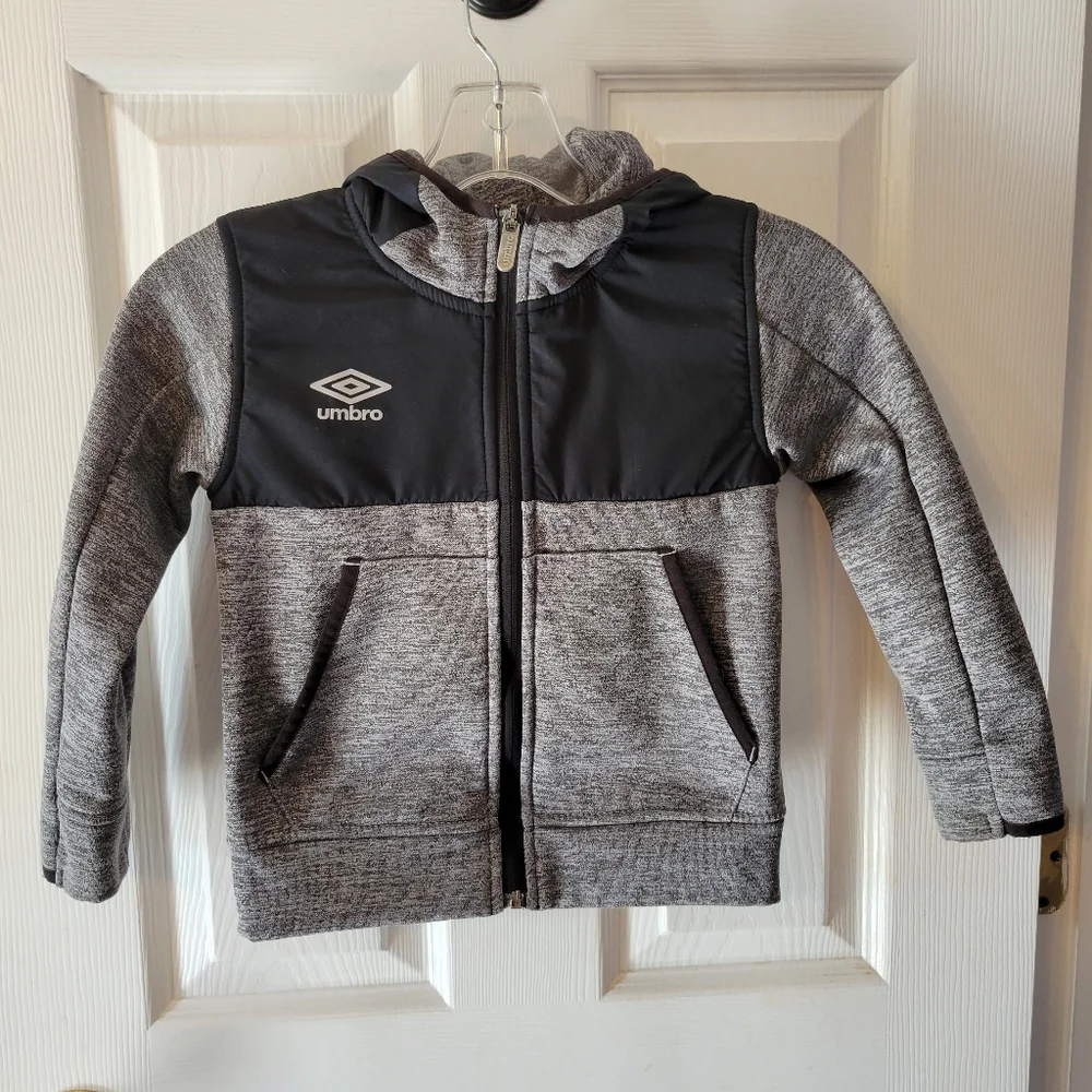Umbro Grey & Black Full Zip Hoodie Jacket with Pockets Size XSmall 4/5